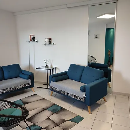 2 Terrasses Face De 100m2 *