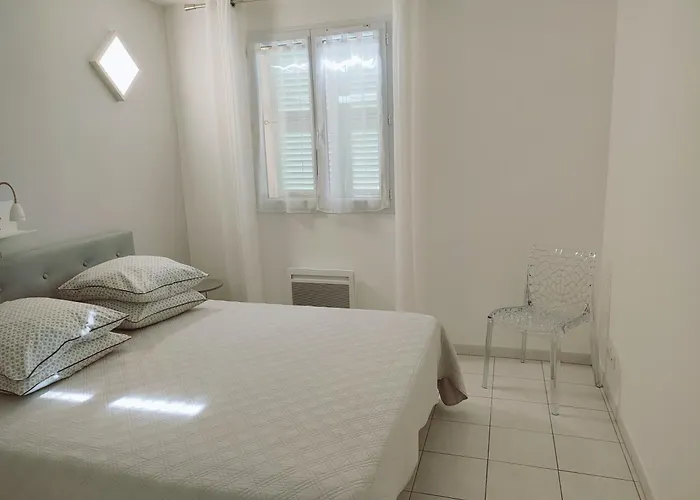 2 Terrasses Face De 100m2 Saint-Florent (Corsica)