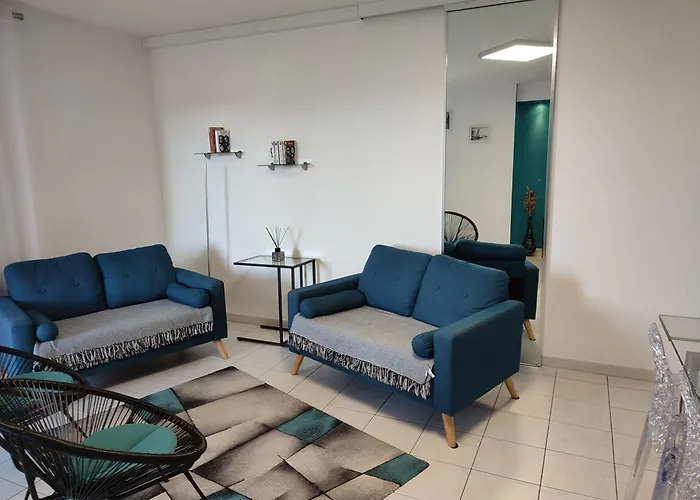 2 Terrasses Face De 100m2 *